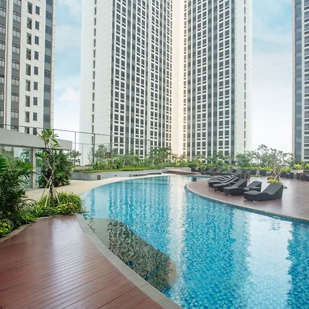 Louis Kienne Chadstone Cikarang Hotel Bekasi Buitenkant foto
